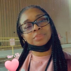 Meet your Posher, Deedra